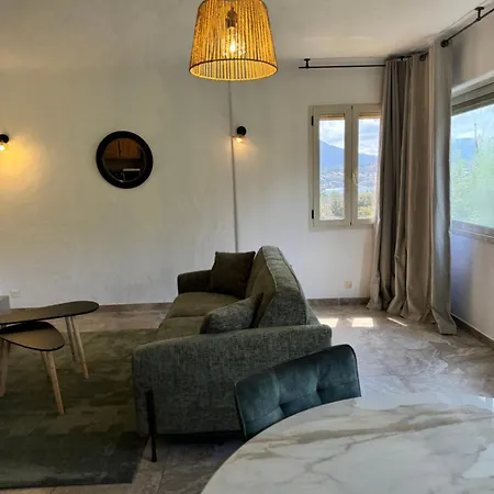 A 2 Pas De La Olmeto (Corsica)