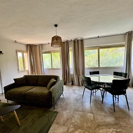 A 2 Pas De La Olmeto (Corsica)