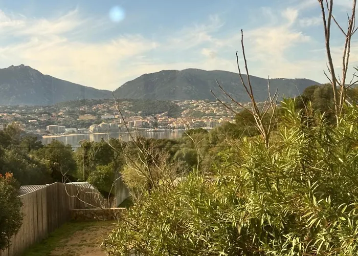 A 2 Pas De La Olmeto (Corsica)