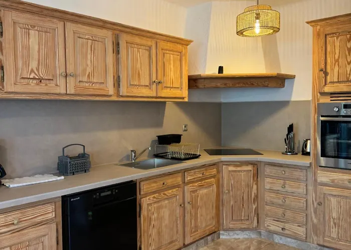 A 2 Pas De La * Olmeto (Corsica)