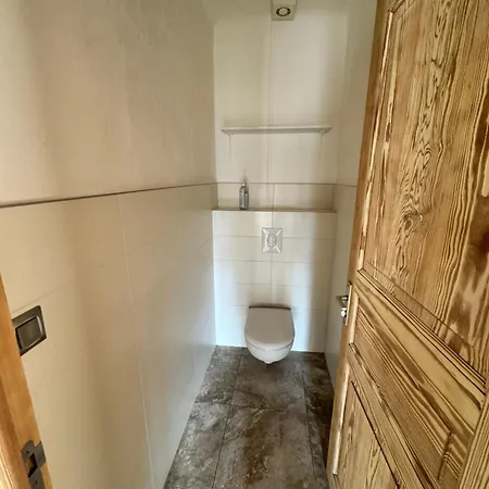 A 2 Pas De La Apartment